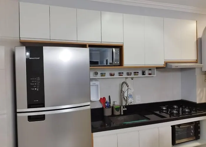 Ape Prox Ao Metro, Com Garagem E 2 Quartos